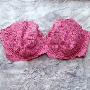 NWOT Victoria's Secret Rose Pink Lace Bra Roses Feminine Lingerie